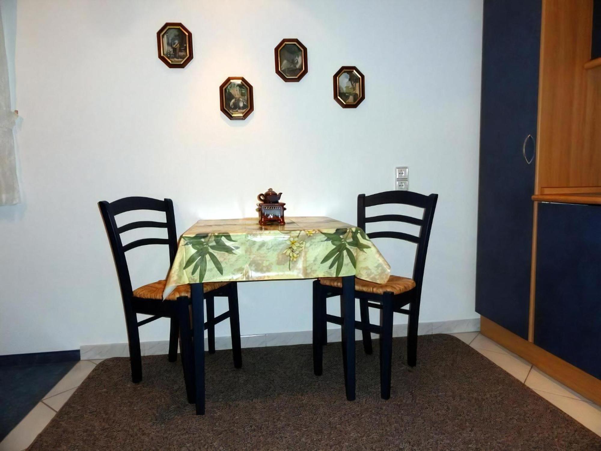 In Mueggelheim Mit Eigener Terrasse Holiday home *